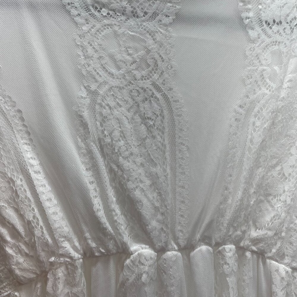 NWT Bloomchic Dress White Lace Midi Dress Size Medium 10 - Picture 11 of 11